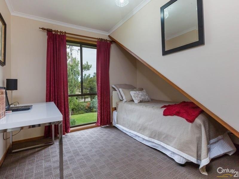 2 Clifton Court, Somers VIC 3927