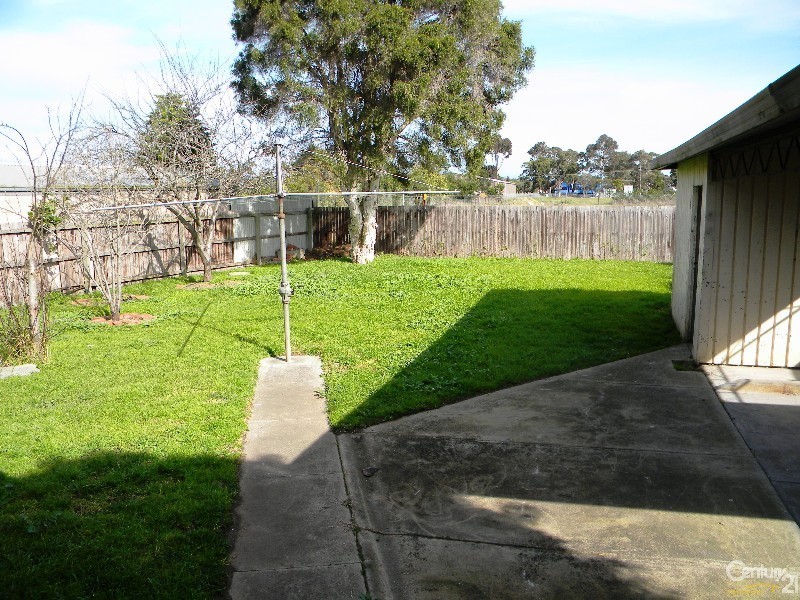 4 Kurrajong Street, Hastings VIC 3915