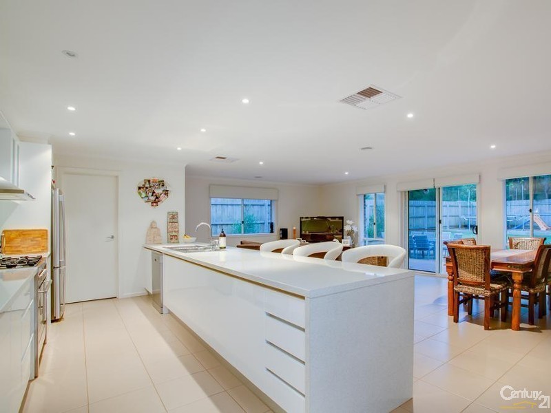 13 Hector Close, Bittern VIC 3918