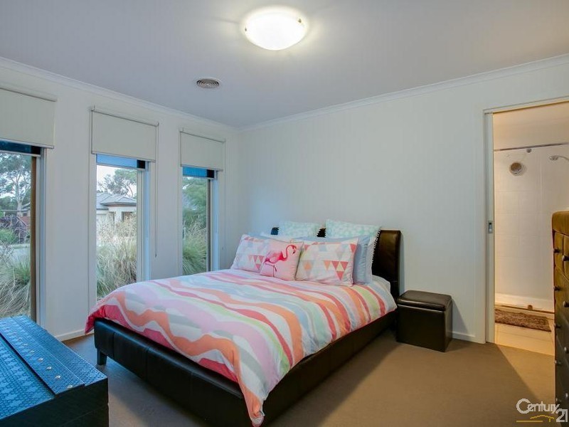 13 Hector Close, Bittern VIC 3918