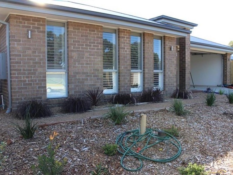 11 Hector Close, Bittern VIC 3918