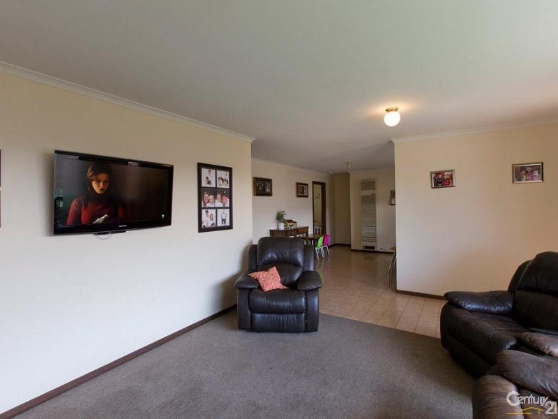 46 Clarendon Drive, Somerville VIC 3912