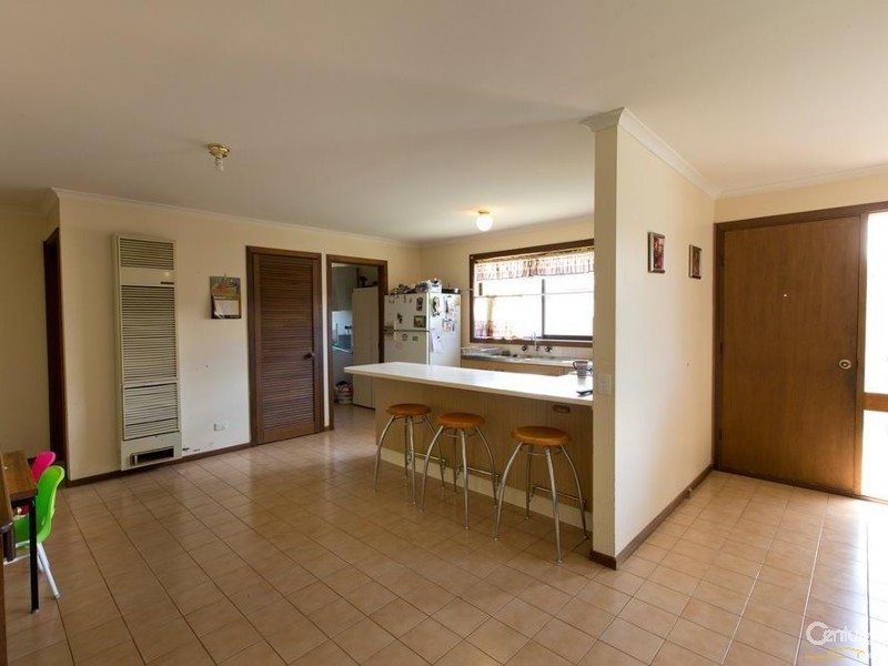 46 Clarendon Drive, Somerville VIC 3912