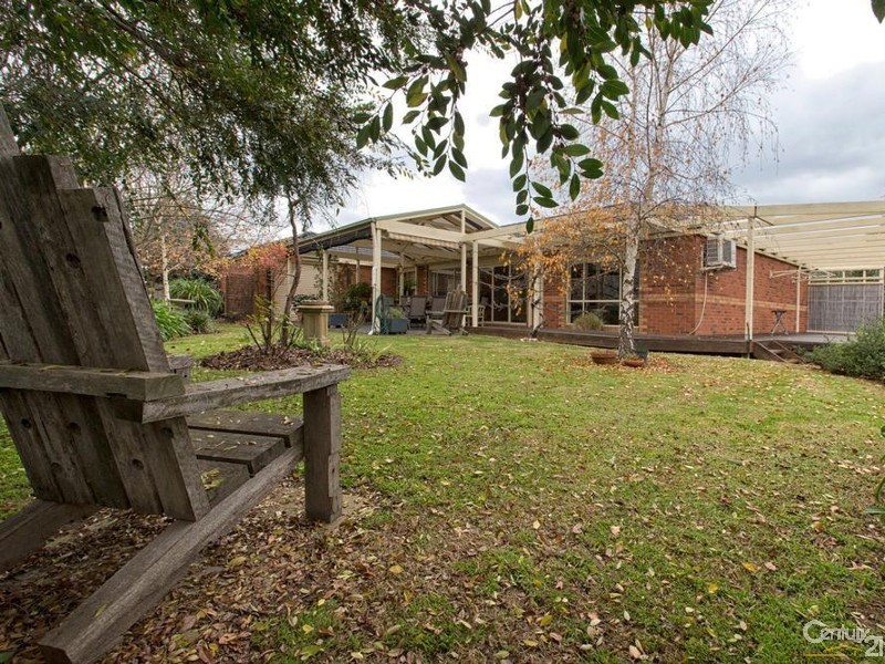 38 Warranqite Crescent, Hastings VIC 3915