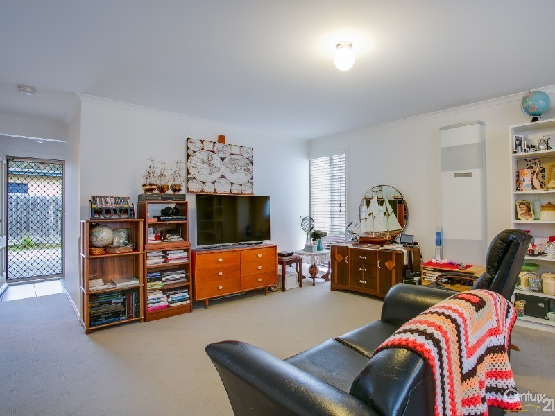 2/6 Point Road, Crib Point VIC 3919