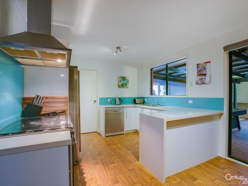 24 Michelle Drive, Hastings VIC 3915