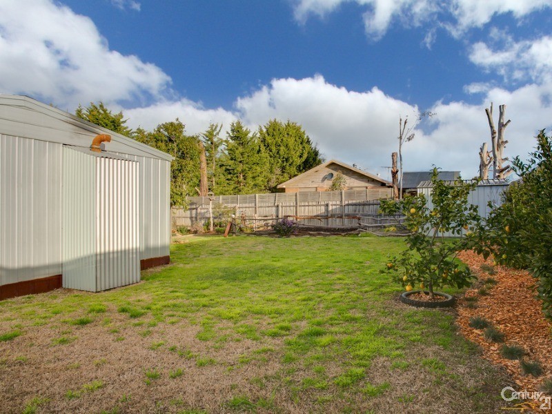 24 Michelle Drive, Hastings VIC 3915