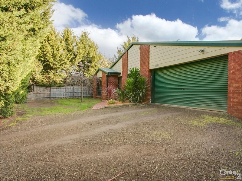 24 Michelle Drive, Hastings VIC 3915