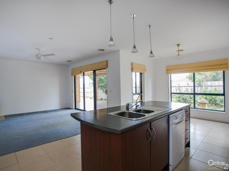 16 Kuan Yin Place, Hastings VIC 3915