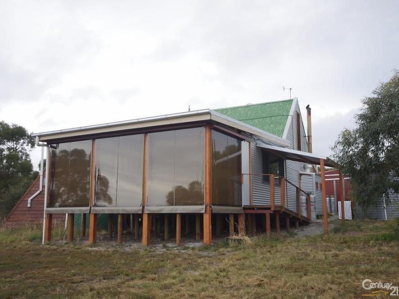 1  McLeod Road, French Island VIC 3921