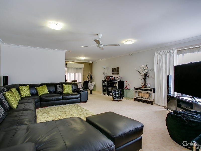 4 Penshurst Avenue, Hastings VIC 3915