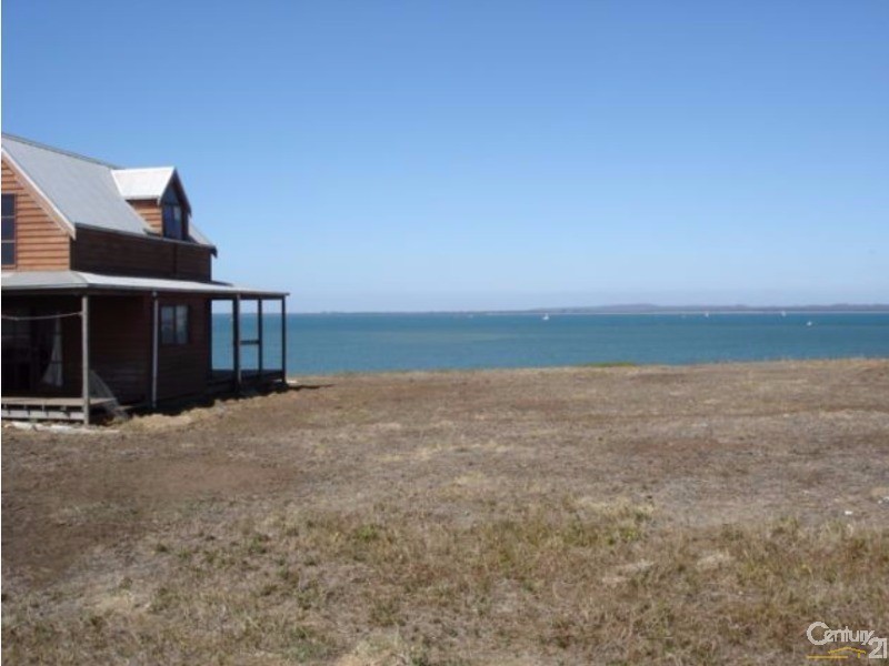 1 SANDSTONE ISLAND, Hastings VIC 3915