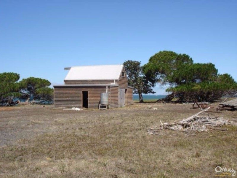 1 SANDSTONE ISLAND, Hastings VIC 3915