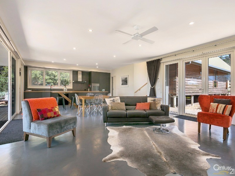 10 Ti-Tree Court, Somers VIC 3927