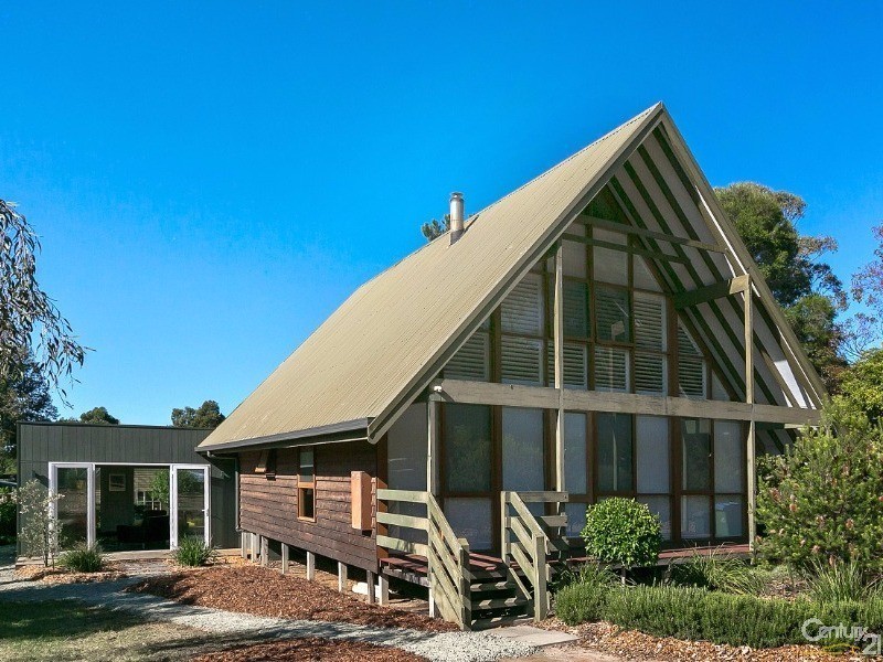 10 Ti-Tree Court, Somers VIC 3927