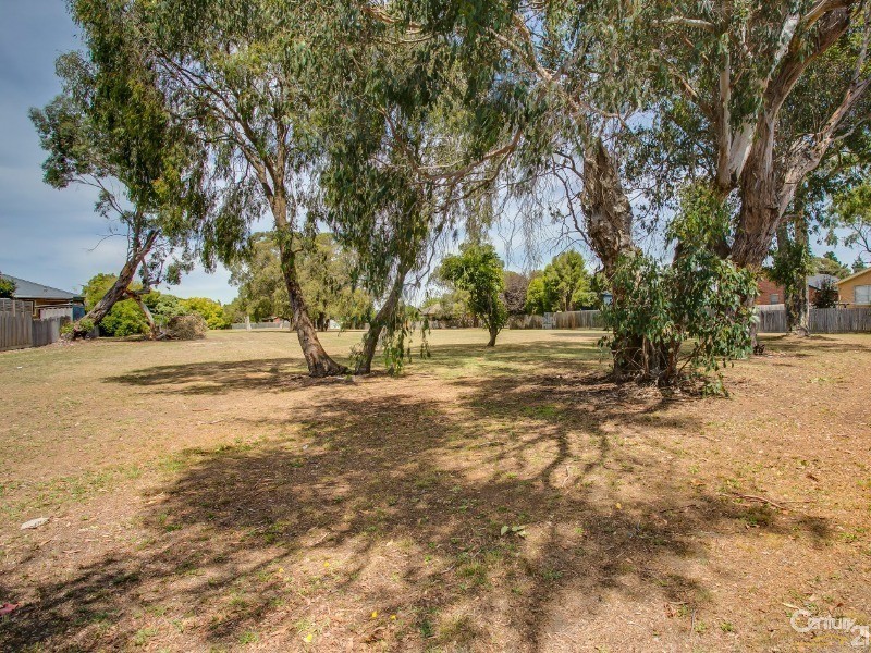 18 Laurel Court, Hastings VIC 3915