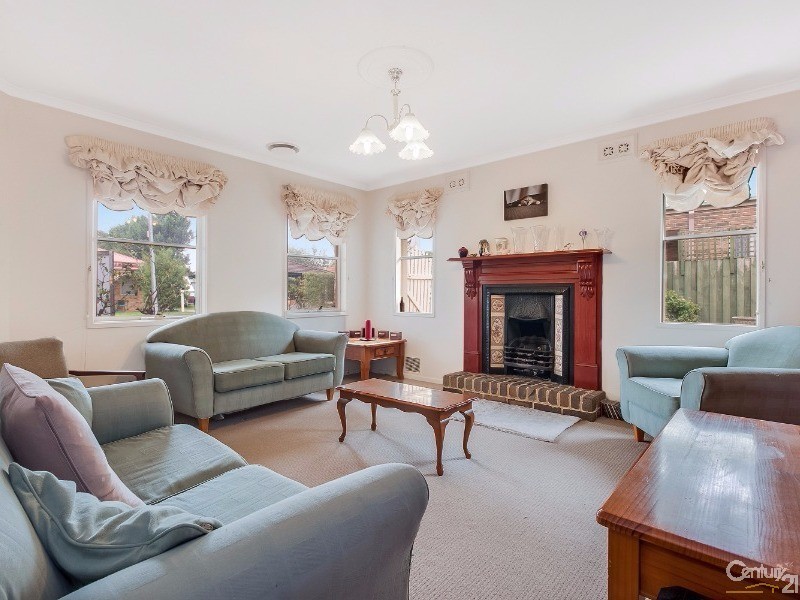 5 Magdalena Place, Berwick VIC 3806