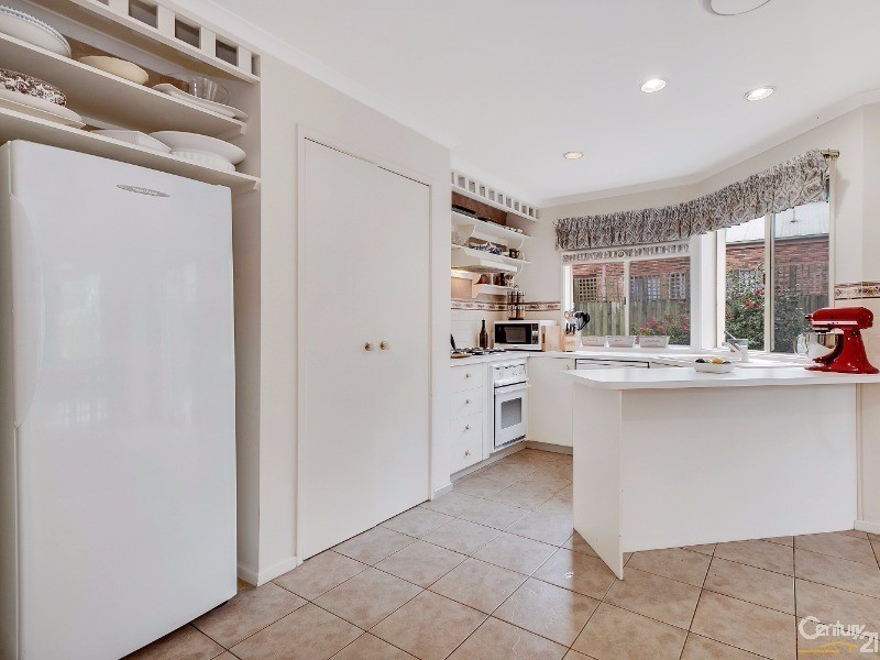 5 Magdalena Place, Berwick VIC 3806