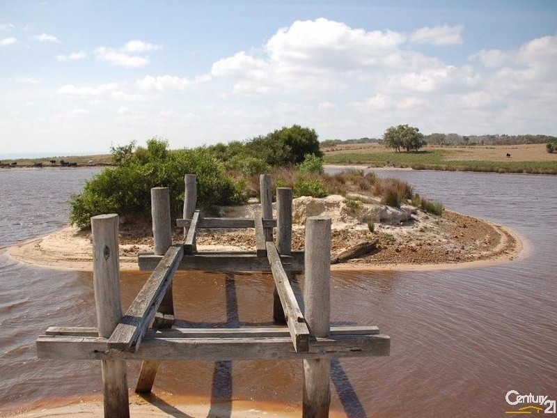 235  Mosquito Creek Road, French Island VIC 3921