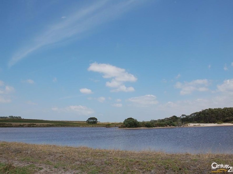 235  Mosquito Creek Road, French Island VIC 3921