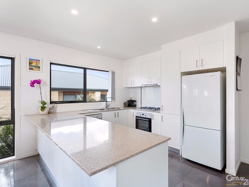 1/34 Olivia Way, Hastings VIC 3915