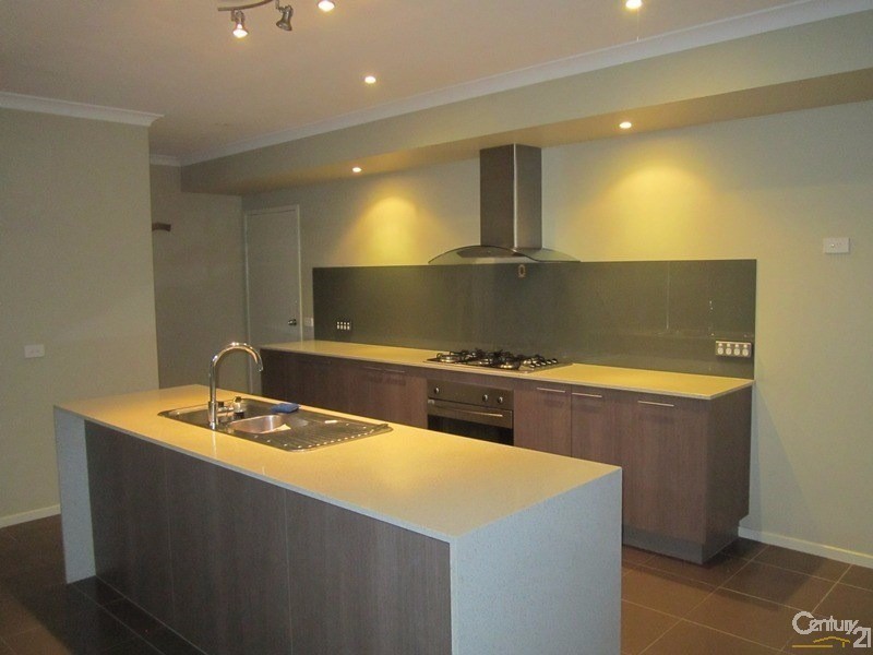 58 Phoenix Avenue, Cranbourne VIC 3977