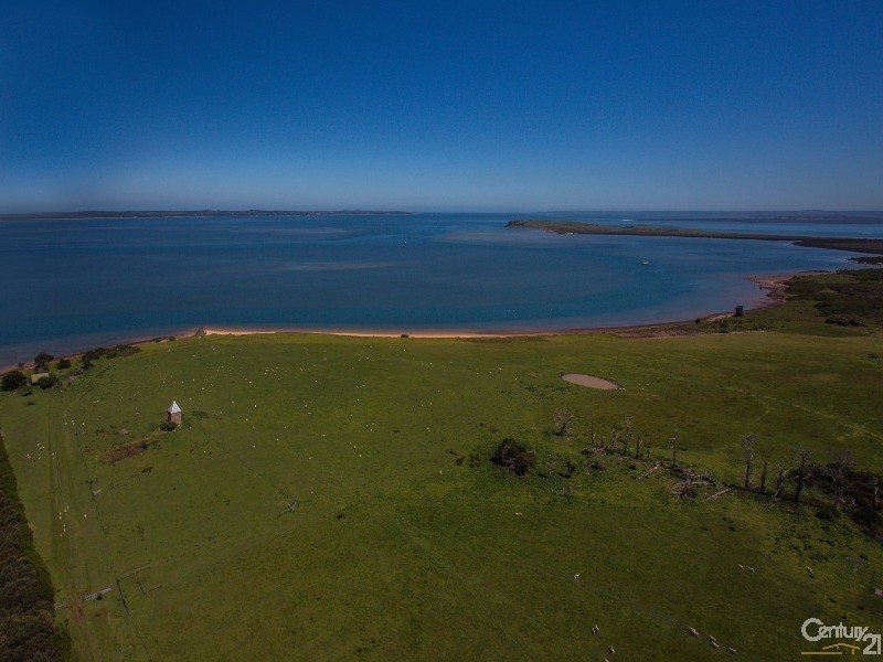 169 Ten Chain Road, French Island VIC 3921