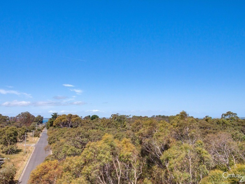 33 Lorimer Street, Crib Point VIC 3919