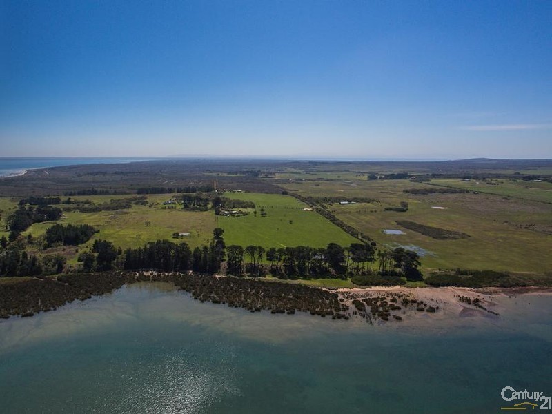65 Fifth Avenue, French Island VIC 3921