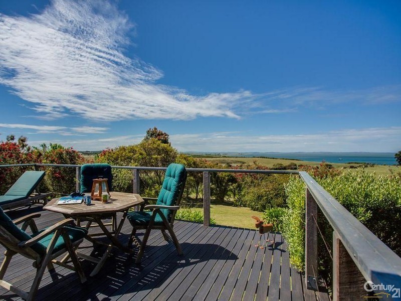 65 Fifth Avenue, French Island VIC 3921