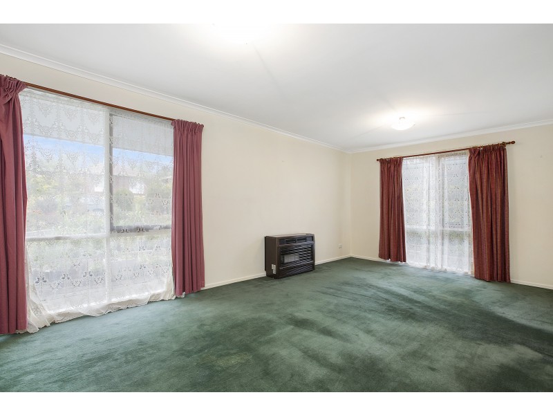 11 Lang Road, Langwarrin VIC 3910