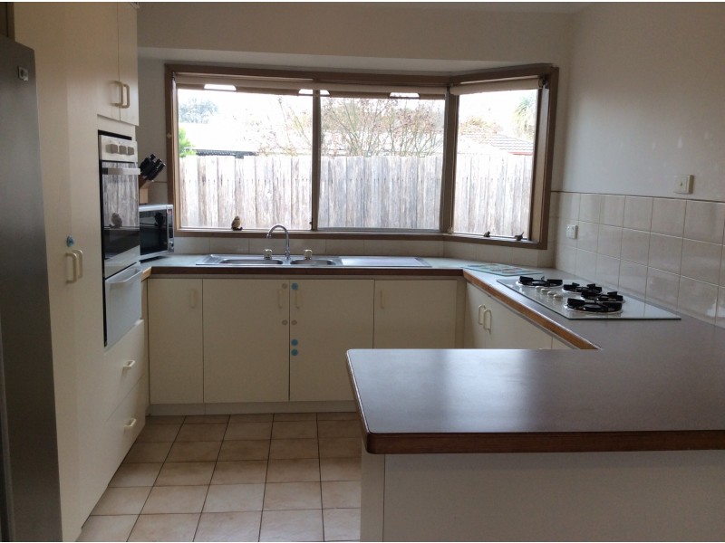 1 Huon Close, Hastings VIC 3915