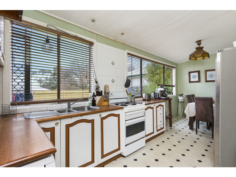 27 Park Road, Crib Point VIC 3919