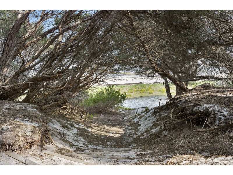 370 Coast Road, French Island VIC 3921