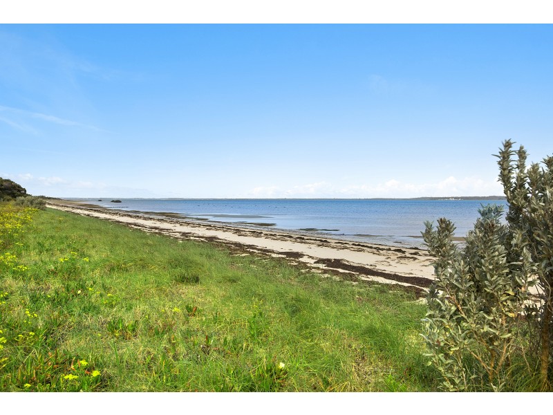 370 Coast Road, French Island VIC 3921
