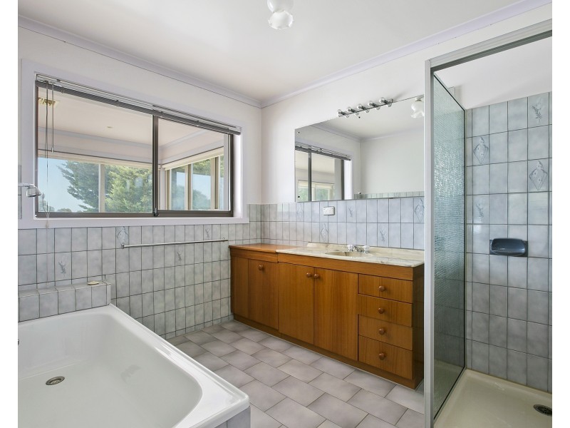 28 Tower Hill Road, Somers VIC 3927