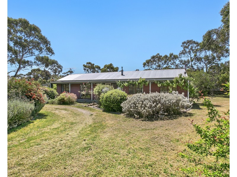 51 Urquhart Crescent, Crib Point VIC 3919