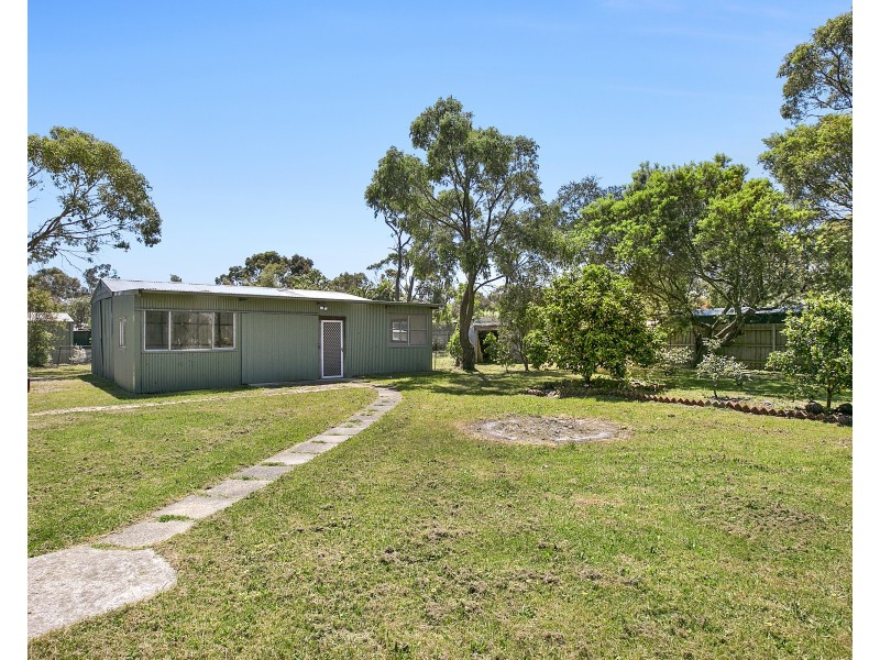 51 Urquhart Crescent, Crib Point VIC 3919