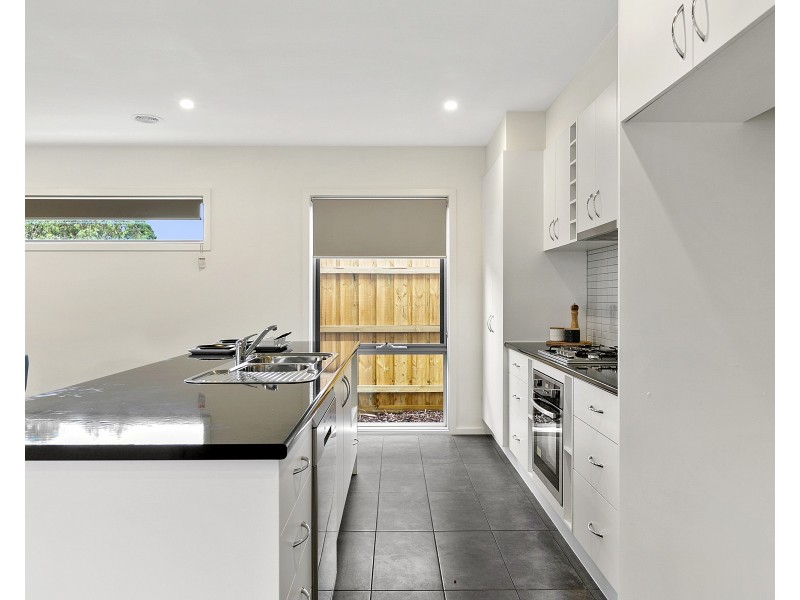 6A Jamie Court, Hastings VIC 3915