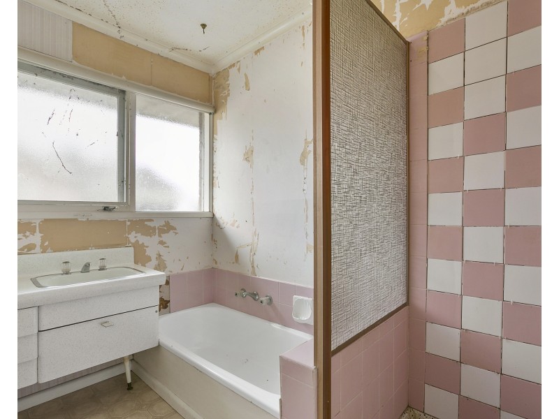 8 Penshurst Avenue, Hastings VIC 3915