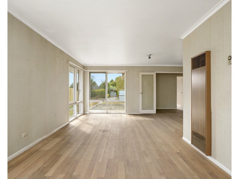 8 Penshurst Avenue, Hastings VIC 3915