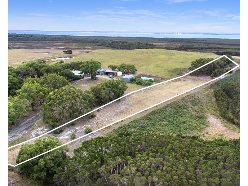CA 2043 Coast Road, French Island VIC 3921