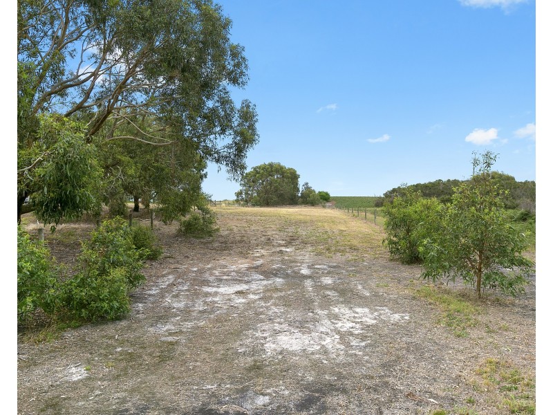 CA 2043 Coast Road, French Island VIC 3921