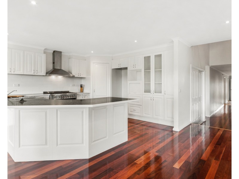 33 Tower Hill Road, Somers VIC 3927