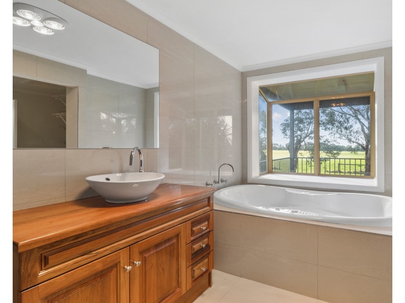 33 Tower Hill Road, Somers VIC 3927