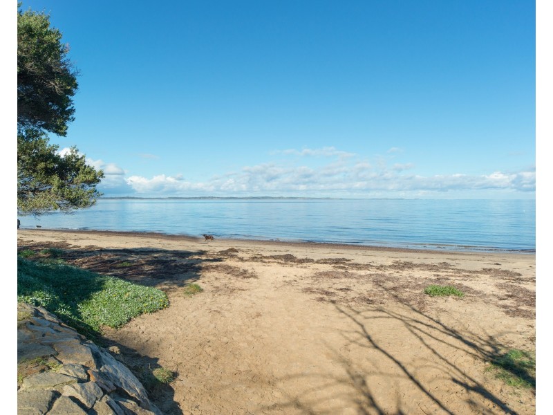 33 Tower Hill Road, Somers VIC 3927