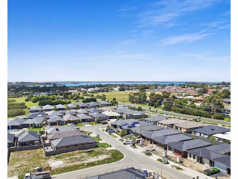 16 Georgia Way, Hastings VIC 3915