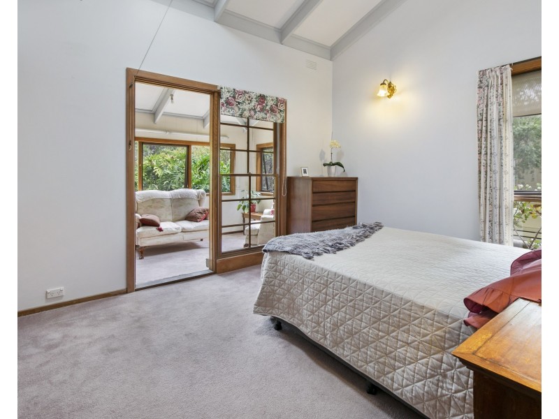 8 Bonview Avenue, Somers VIC 3927