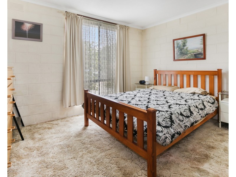 2/17 McCallum Street, Hastings VIC 3915