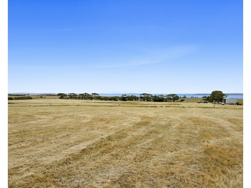 150 The Centre Way, French Island VIC 3921